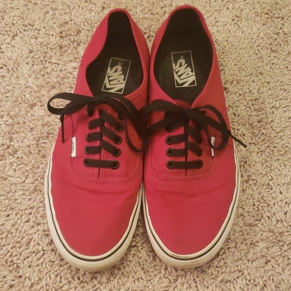 red vans black laces